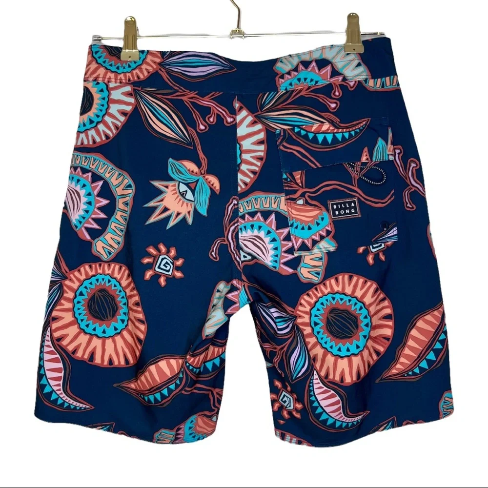 BILLABONG Airlite Multicolor Boardshorts.‎ Size 28